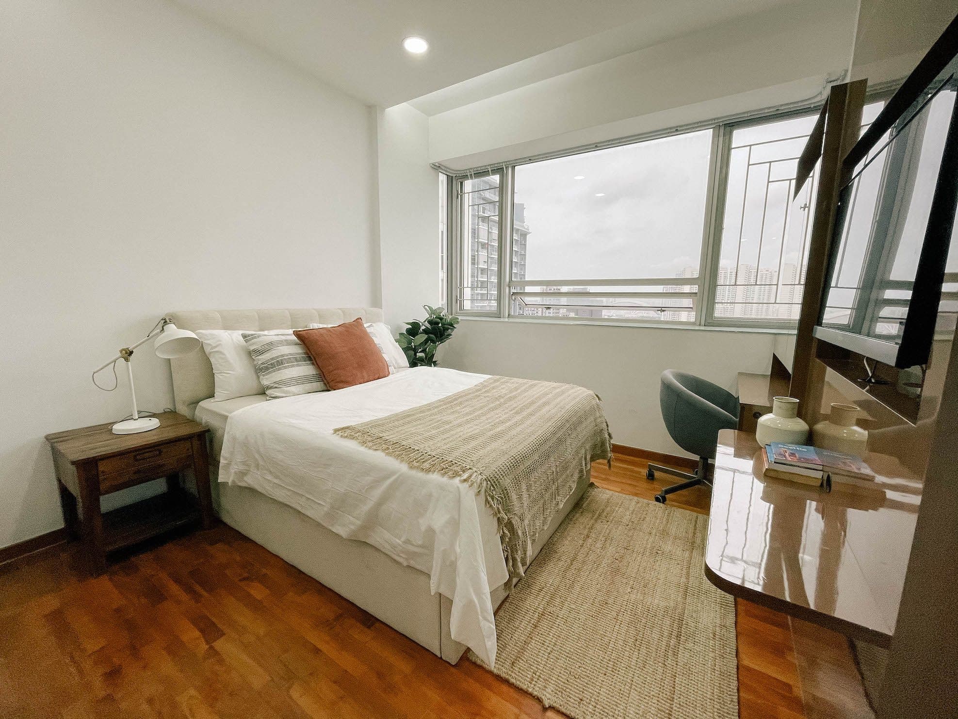 Kerrisdale – City View - EXECUTIVE SUITE 2