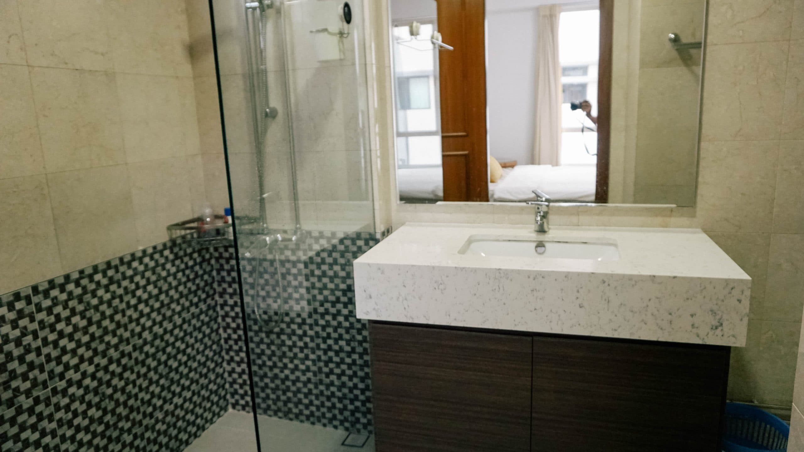 Claremont - EXECUTIVE SUITE 3