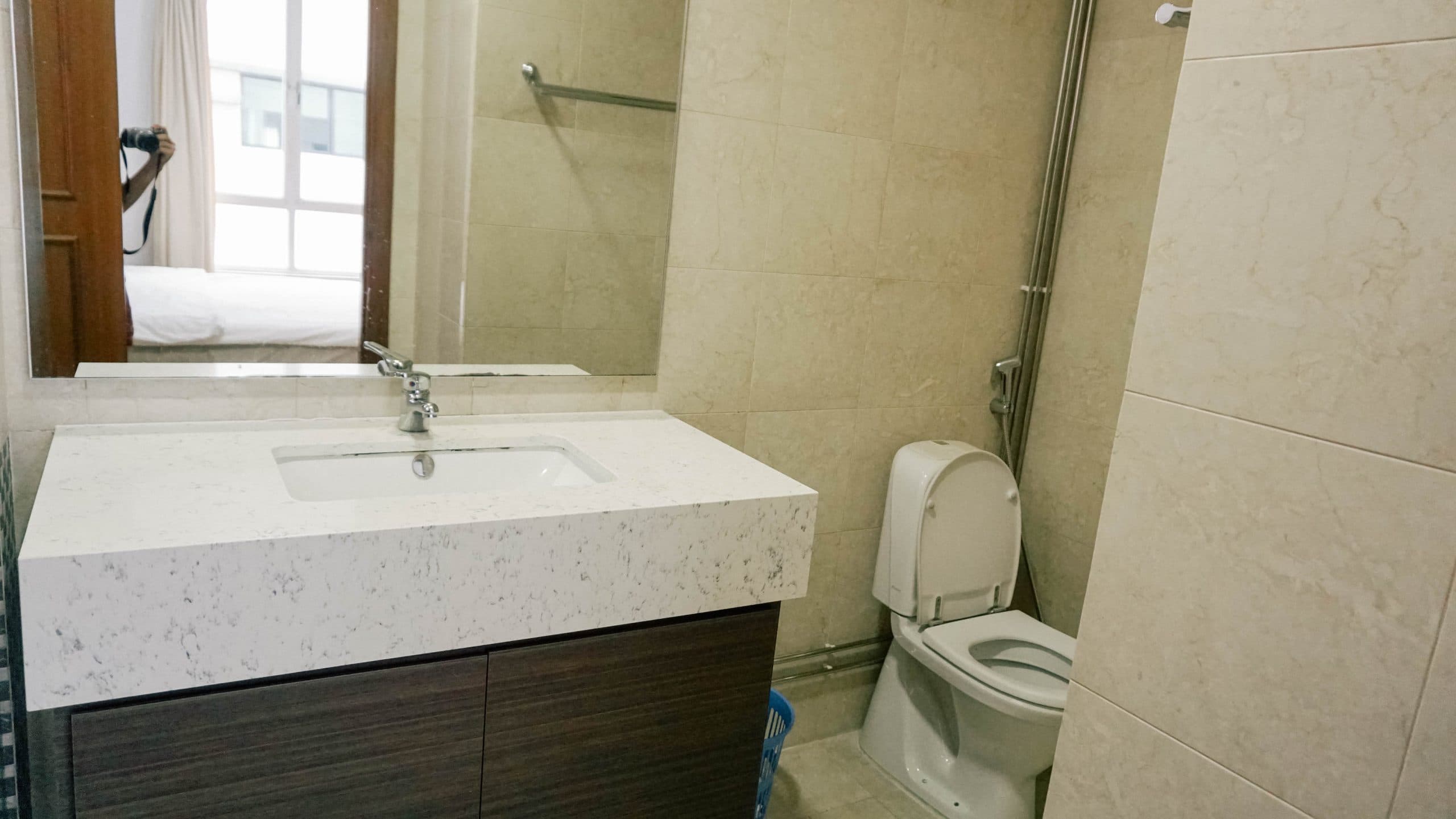 Claremont - EXECUTIVE SUITE 4