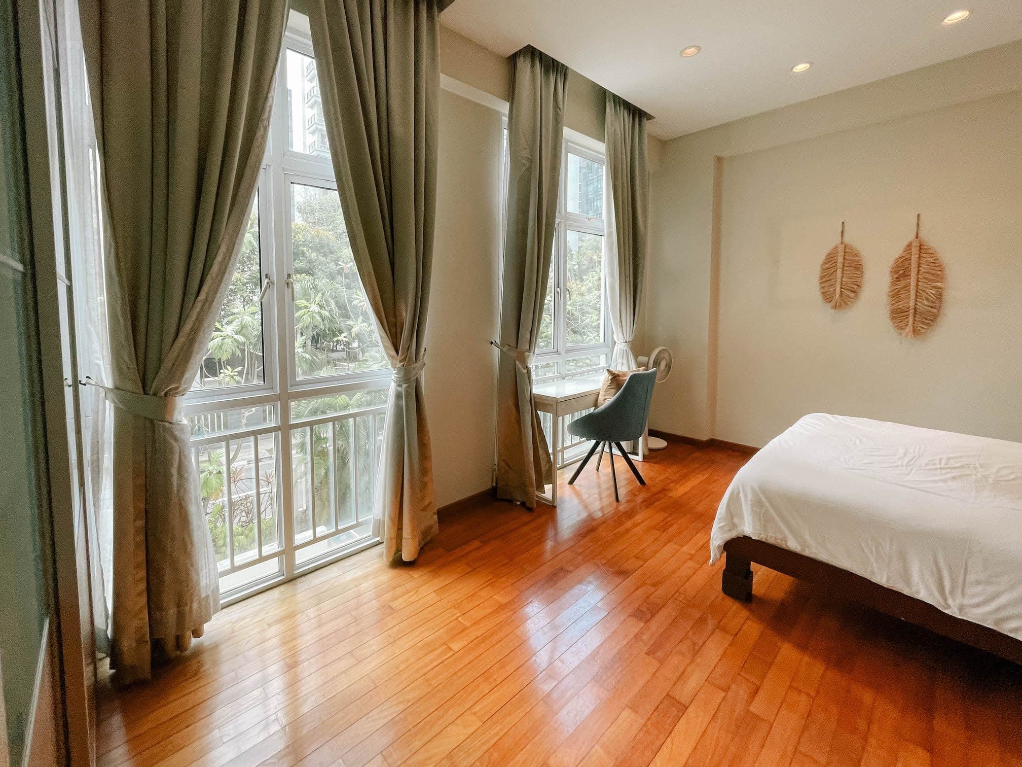 The Aston – Japandi - EXECUTIVE SUITE 3