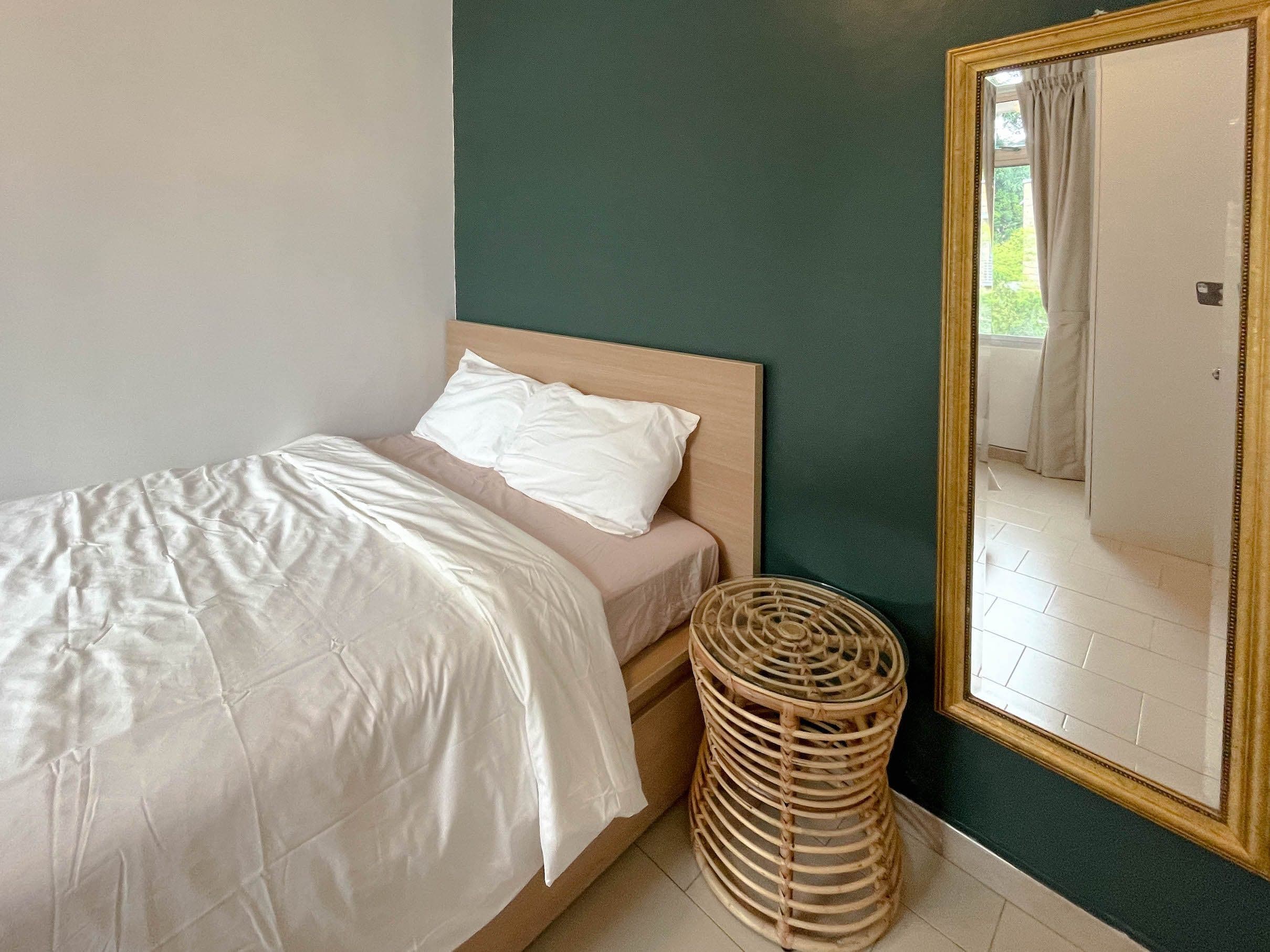 The Dublin House - STANDARD ROOM (with private bathroom)
