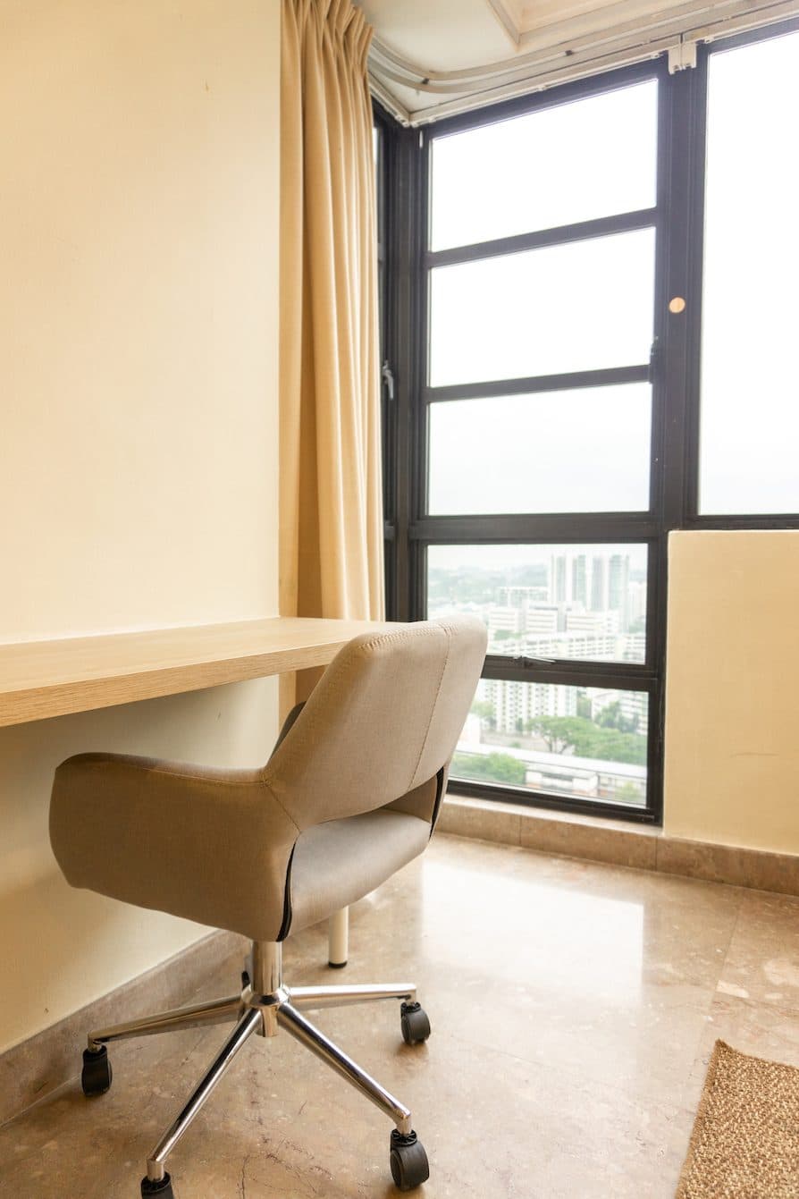 The Central Green Penthouse - The Large Room 2