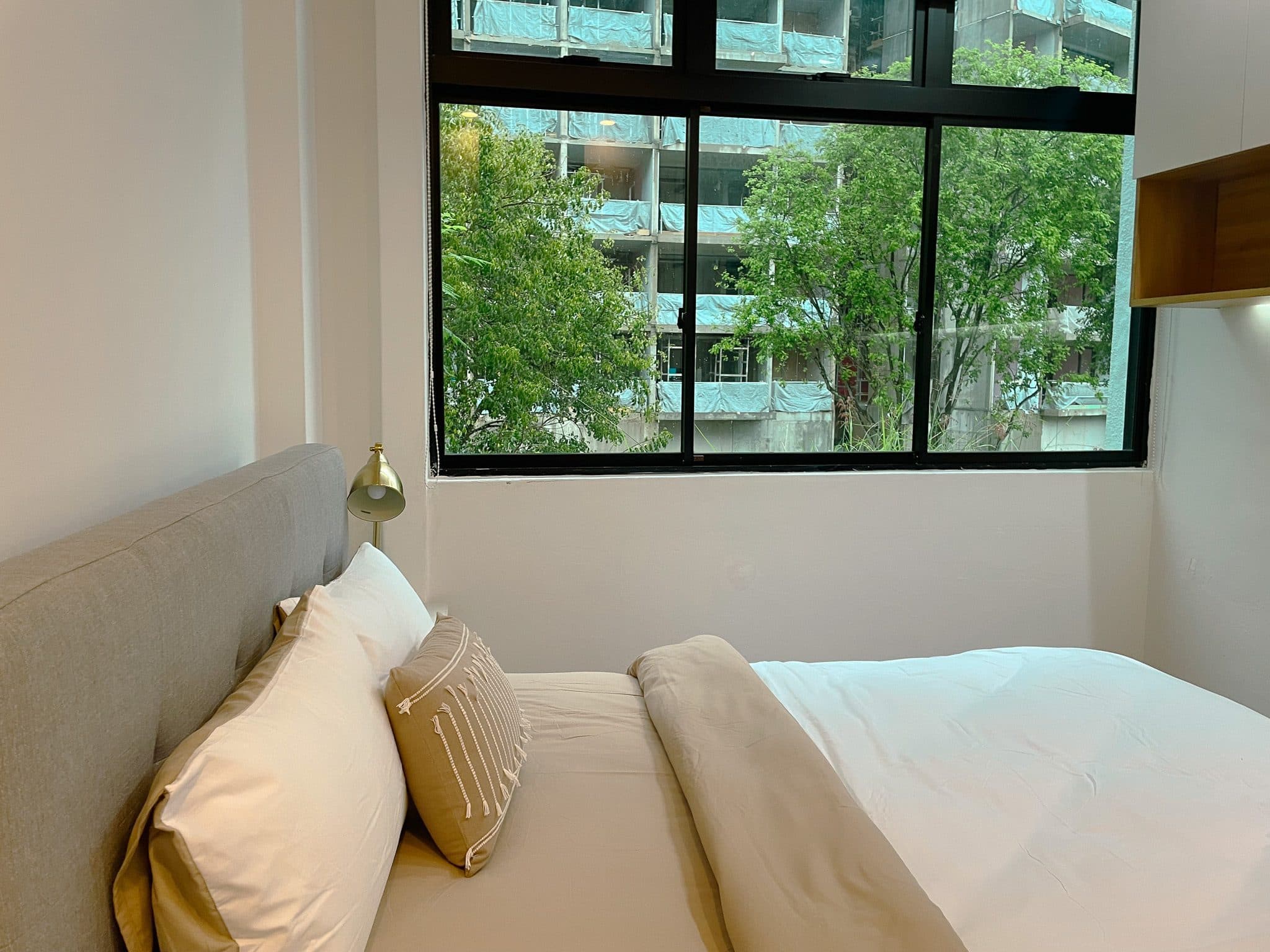 Holland Hill Park - Deluxe Room 4