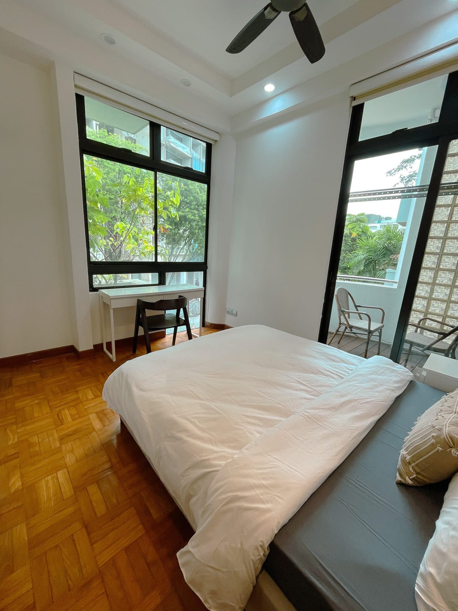 Holland Hill Park - Deluxe w/ Direct Balcony Access 2