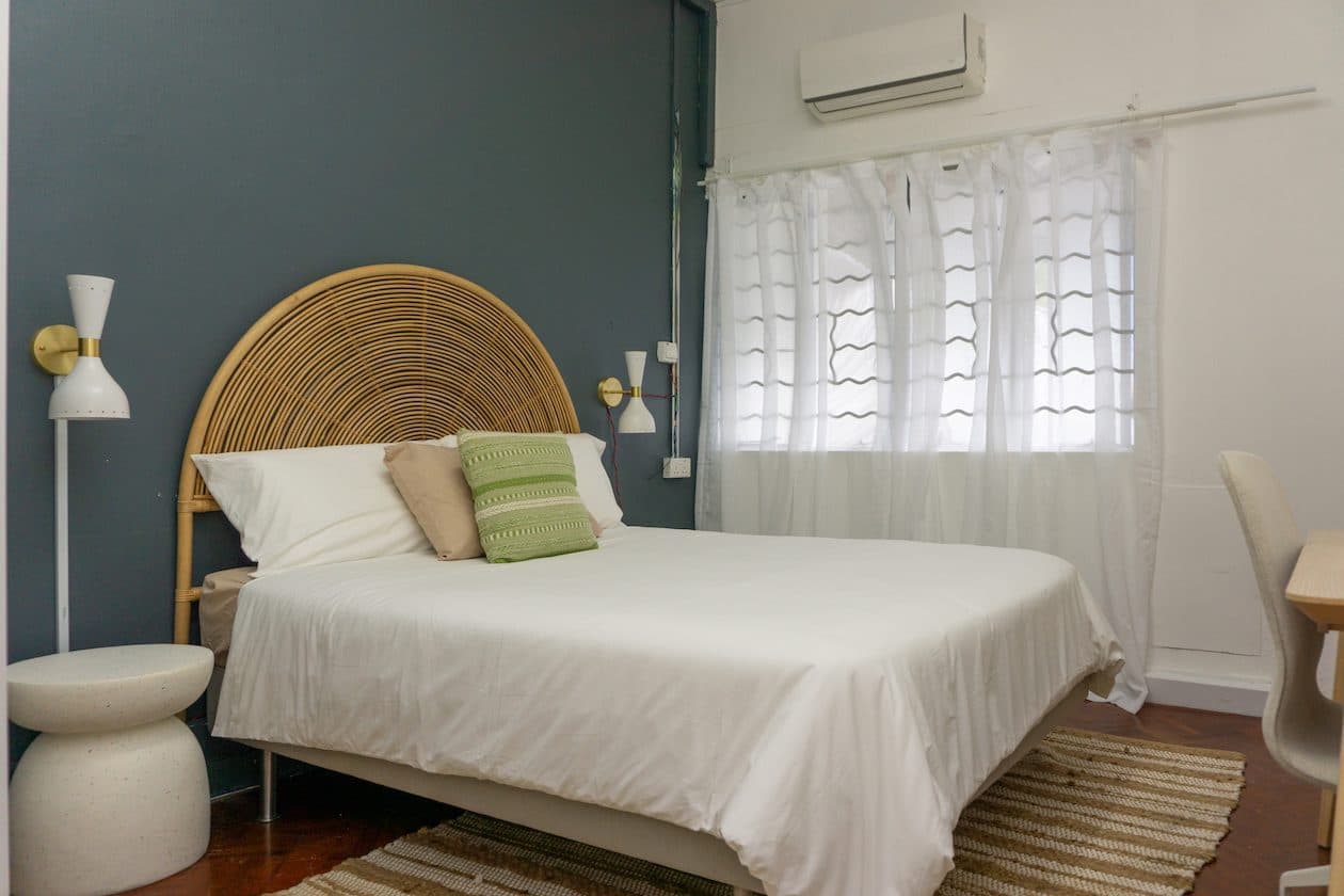 East Coast Home - Semi-Master Room (Large Private Balcony)