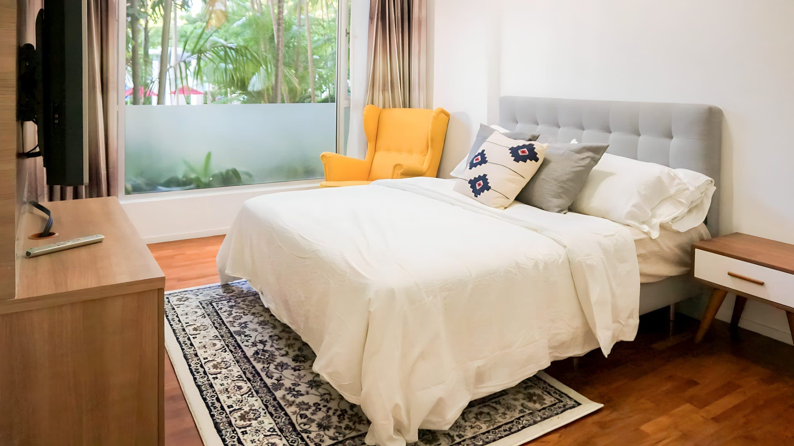 Kerrisdale – Tropical Haven - EXECUTIVE SUITE 2