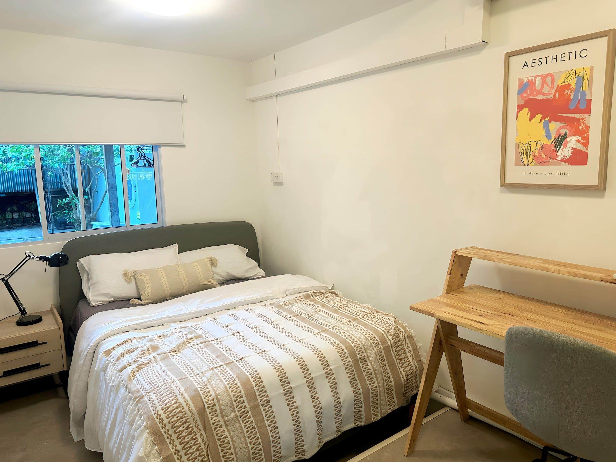East Coast Home - Large Room 4