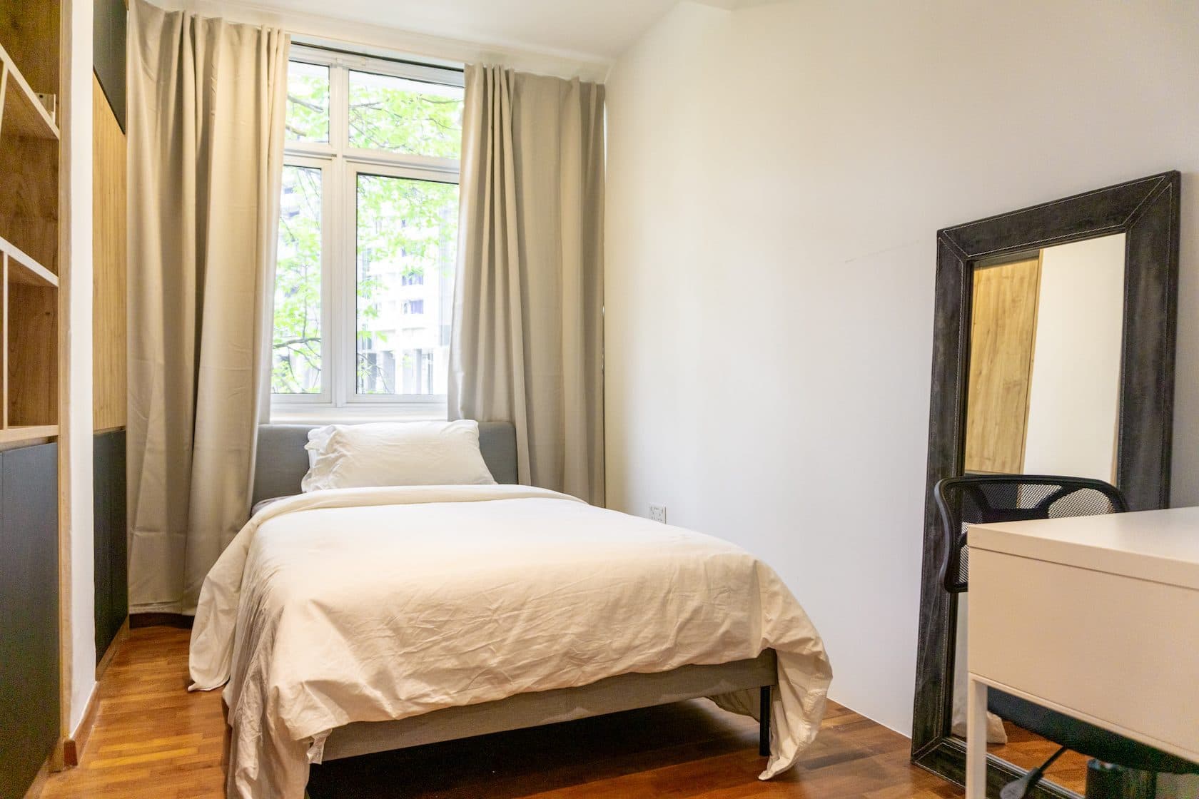 3 Holland Park – Coastal - Standard Room B