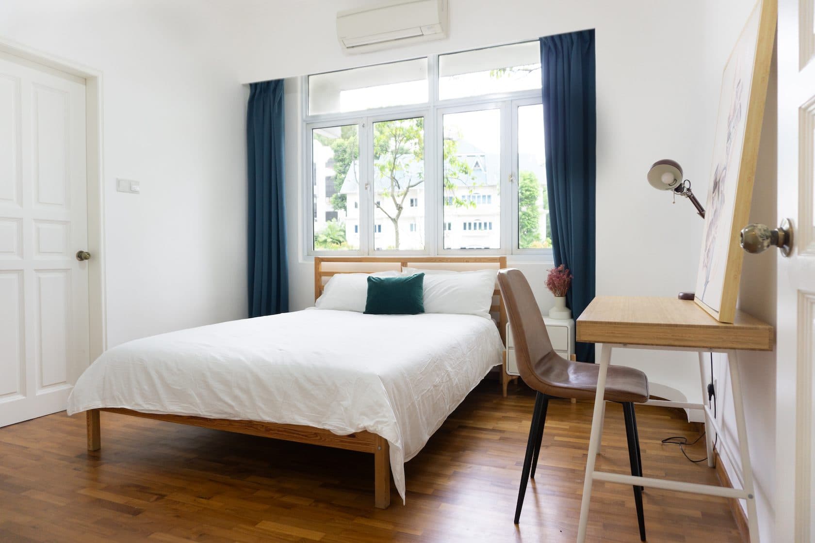 3 Holland Park – Coastal - Deluxe Room