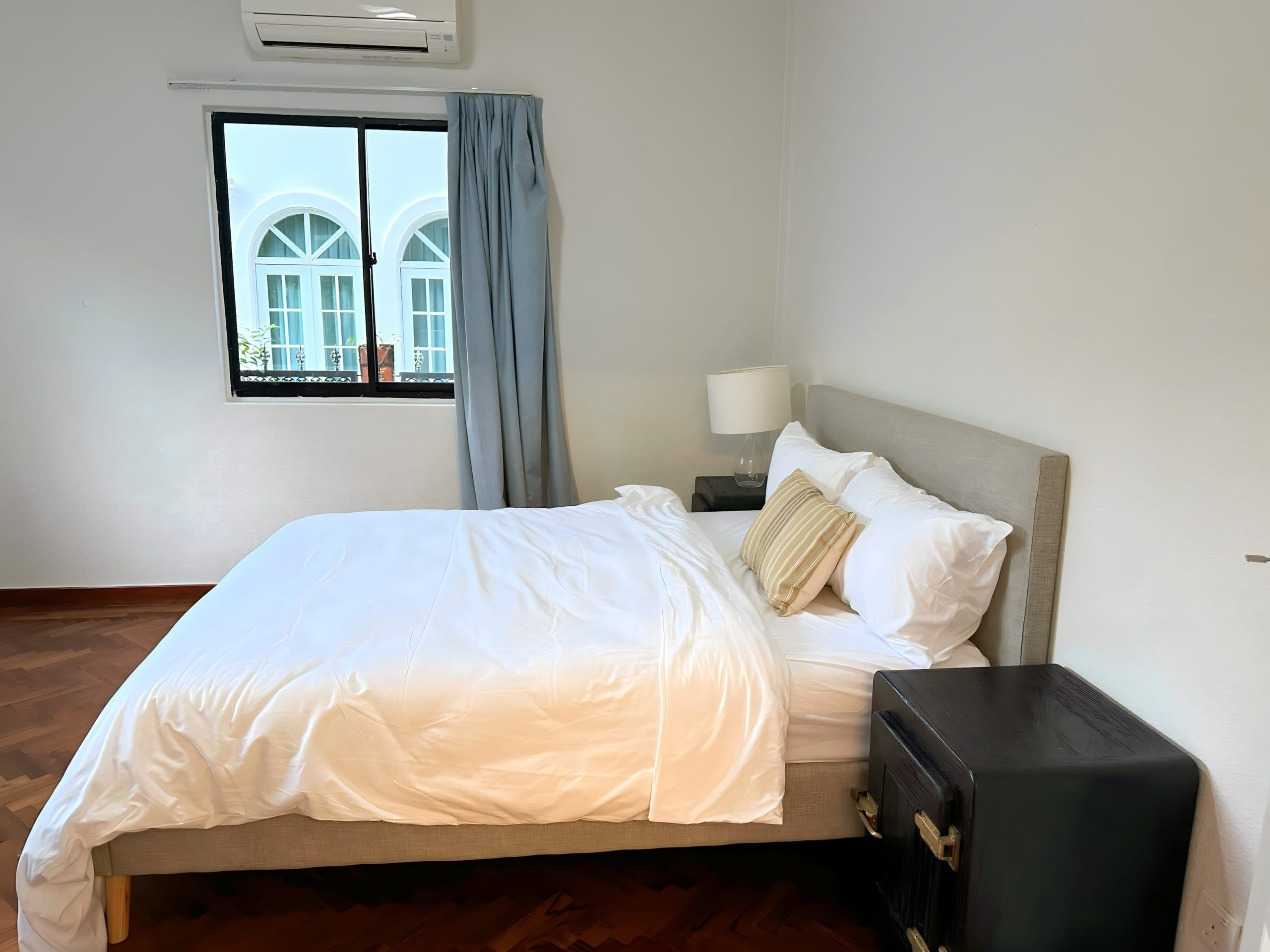 Hertford Mansions – Scandi - Large Deluxe Room