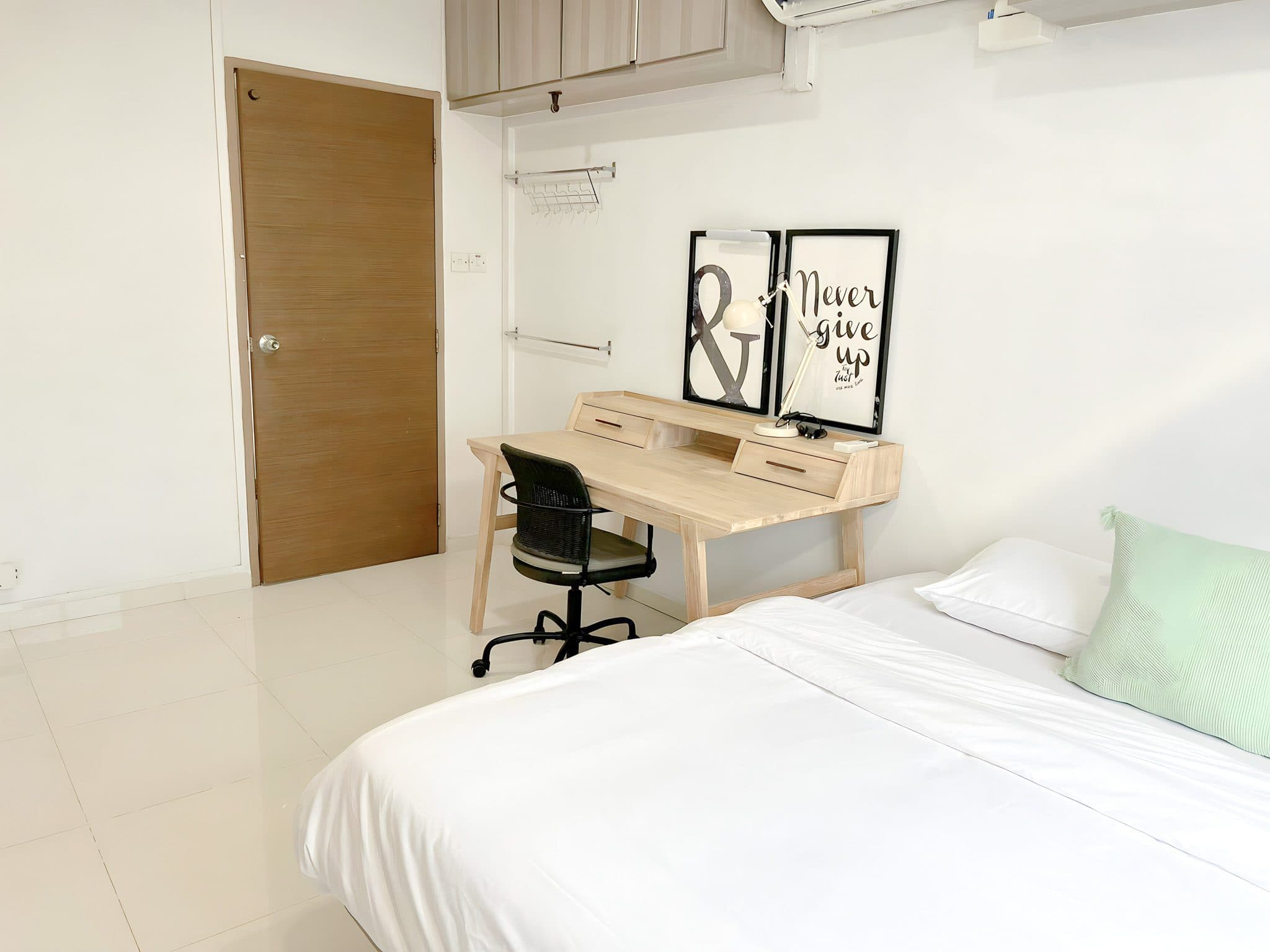 The Plaza – Beach Road Home - STANDARD ROOM A 4