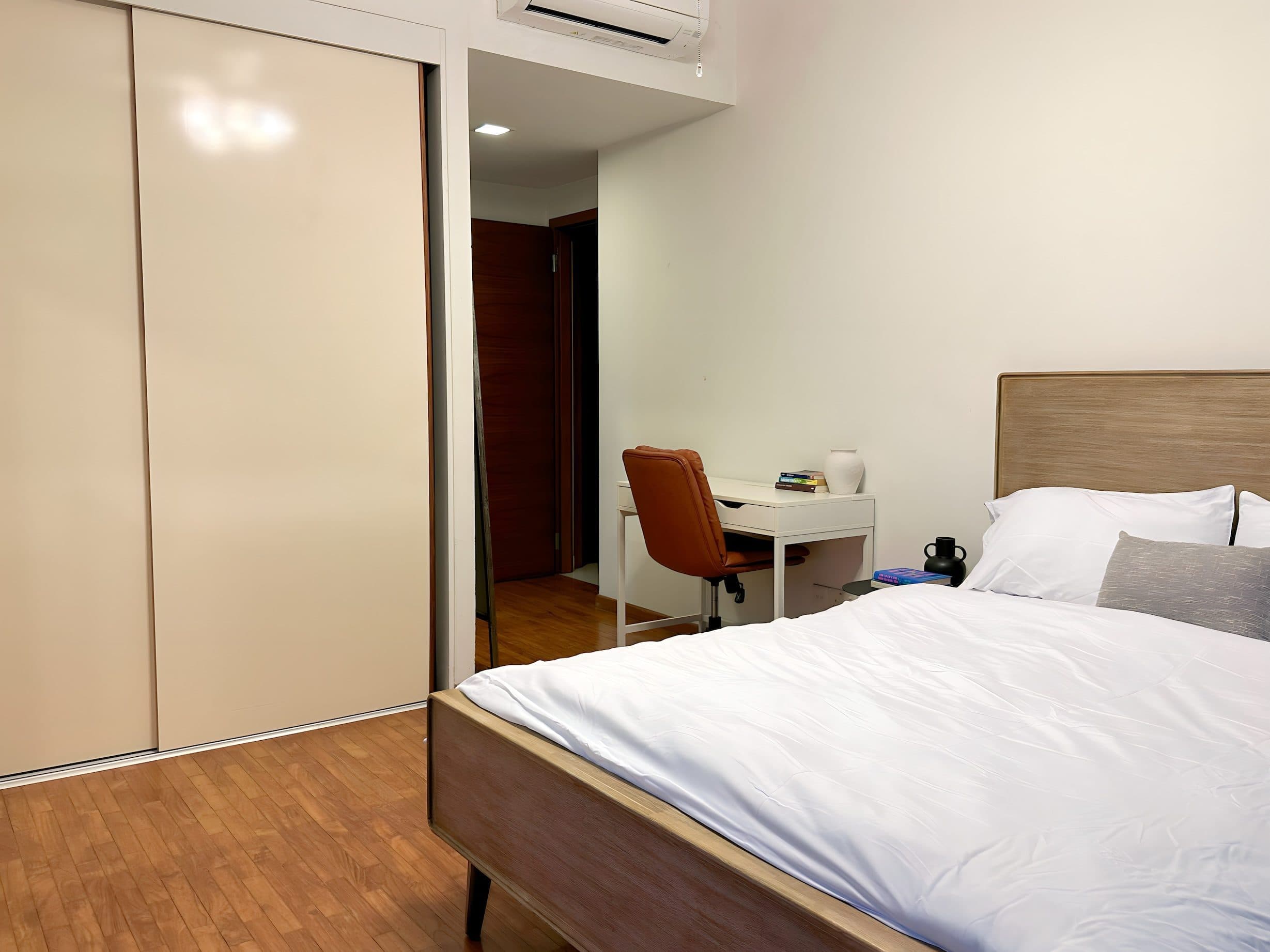 City Square Residence – Mid Century - Executive Suite 3