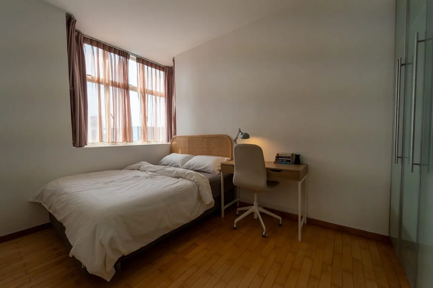 Mandale Heights Penthouse - DELUXE ROOM 4