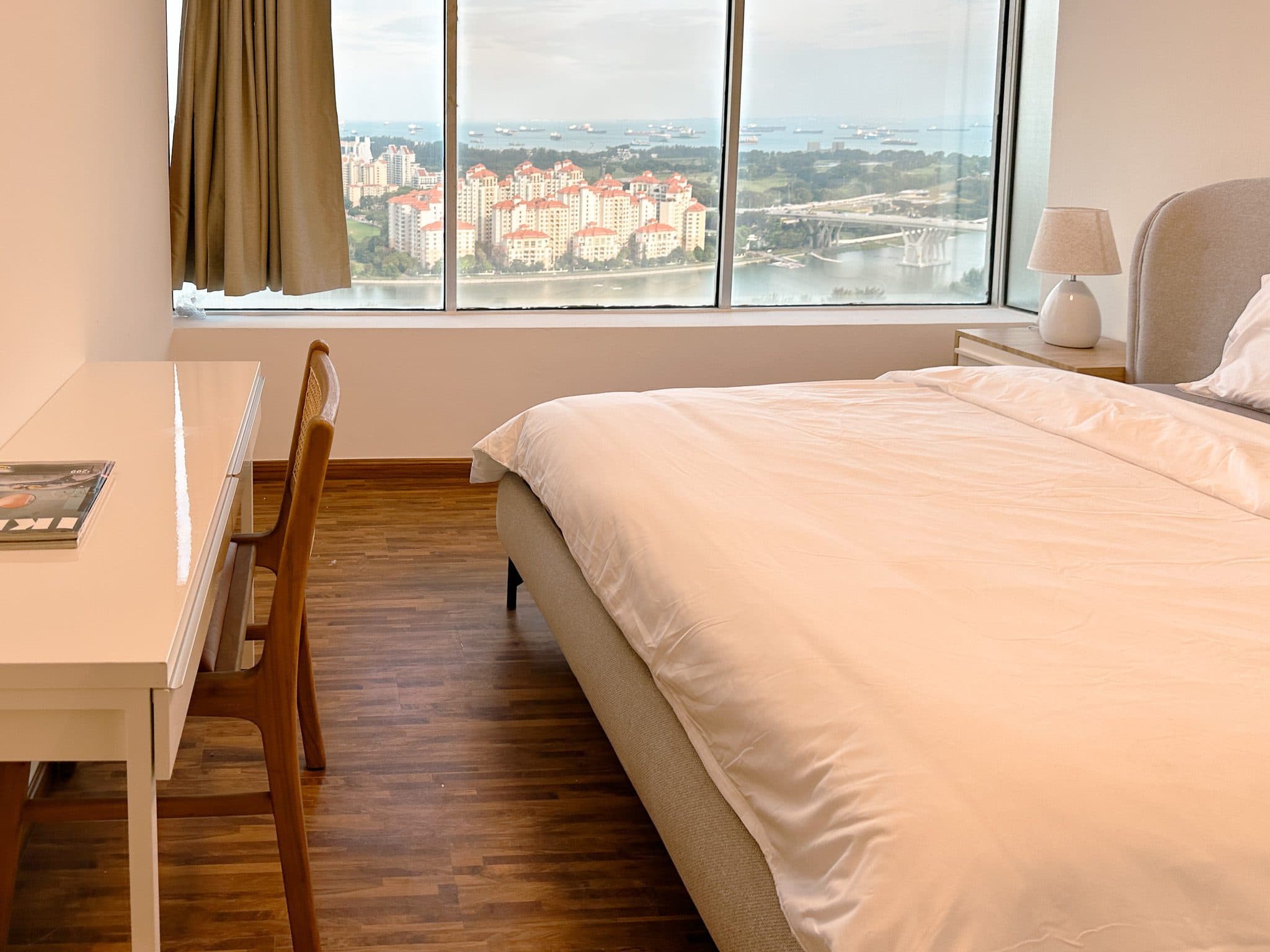 The Plaza – Grand Skyline - DELUXE ROOM 2