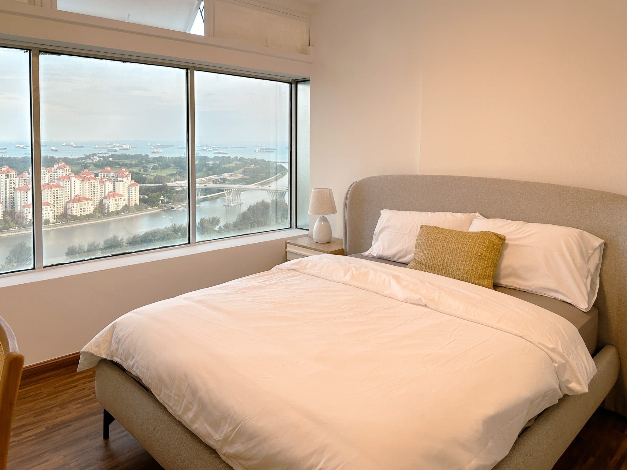 The Plaza – Grand Skyline - DELUXE ROOM 4