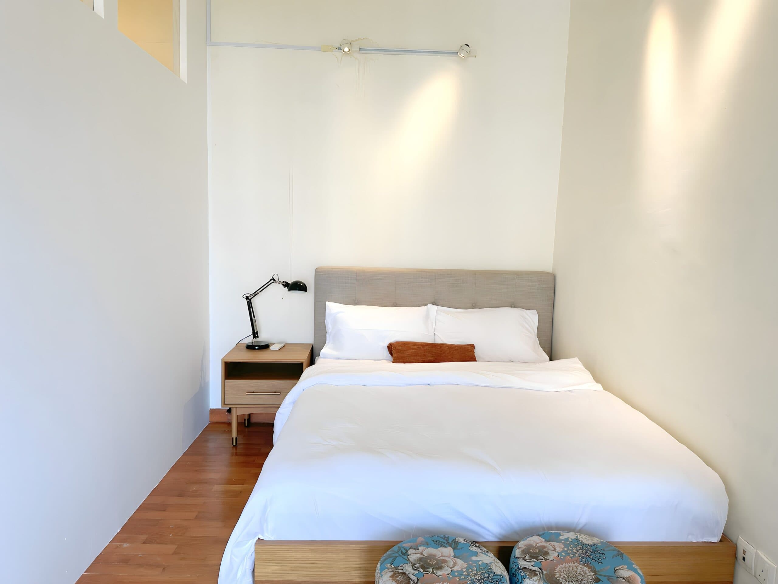 Langston Ville – Urban Modern Penthouse - DELUXE ROOM B