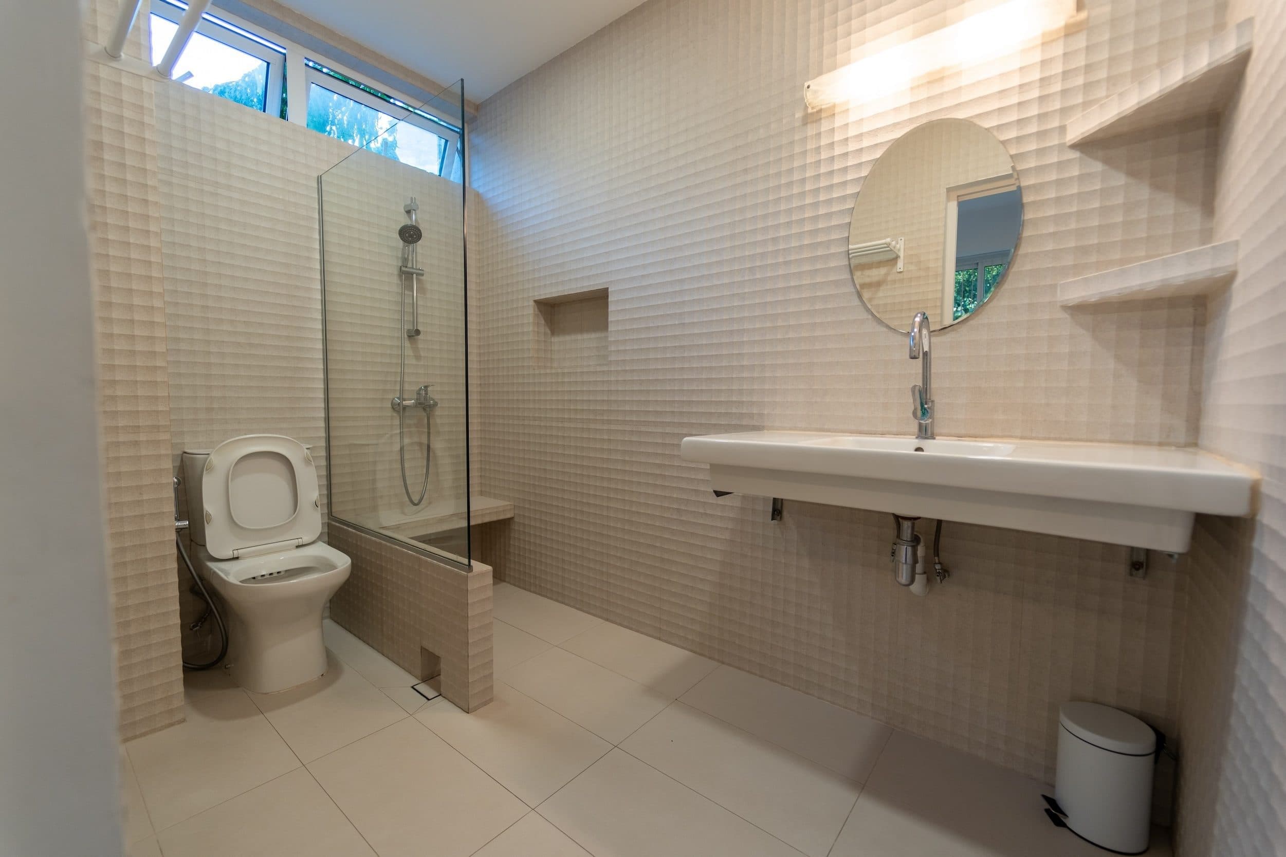 3 Holland Park – Serene Retreat - EXECUTIVE SUITE 4