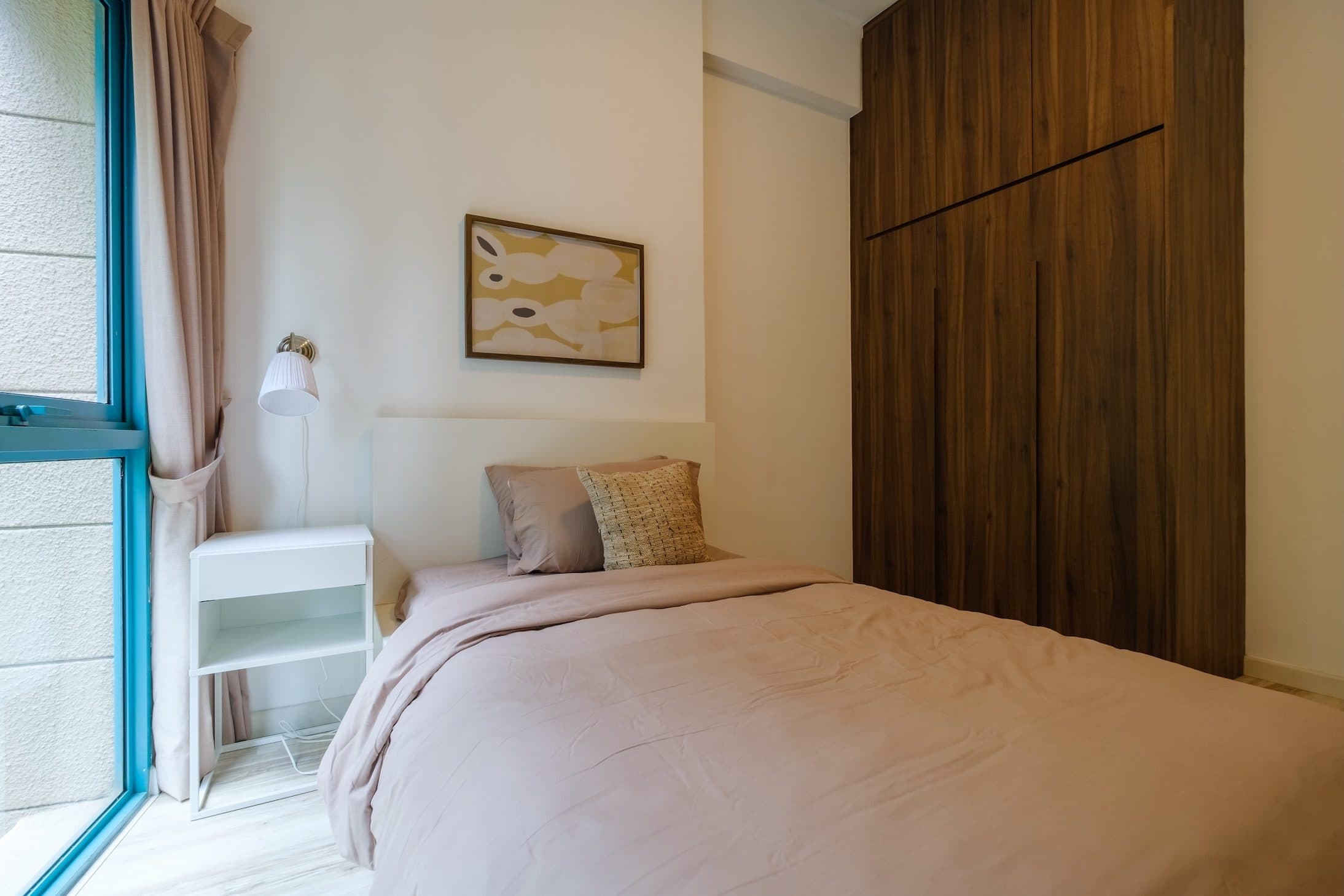 Oleanas Residence – Earthy Modern - DELUXE ROOM A 2