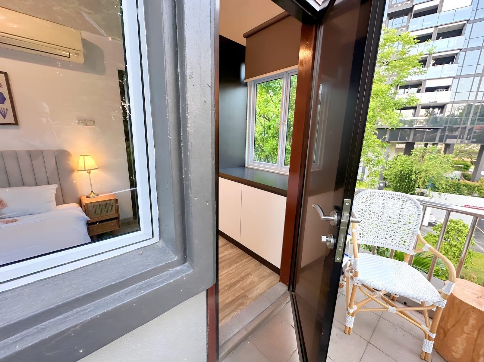Holland Hill Lodge - MASTER SUITE BALCONY 4