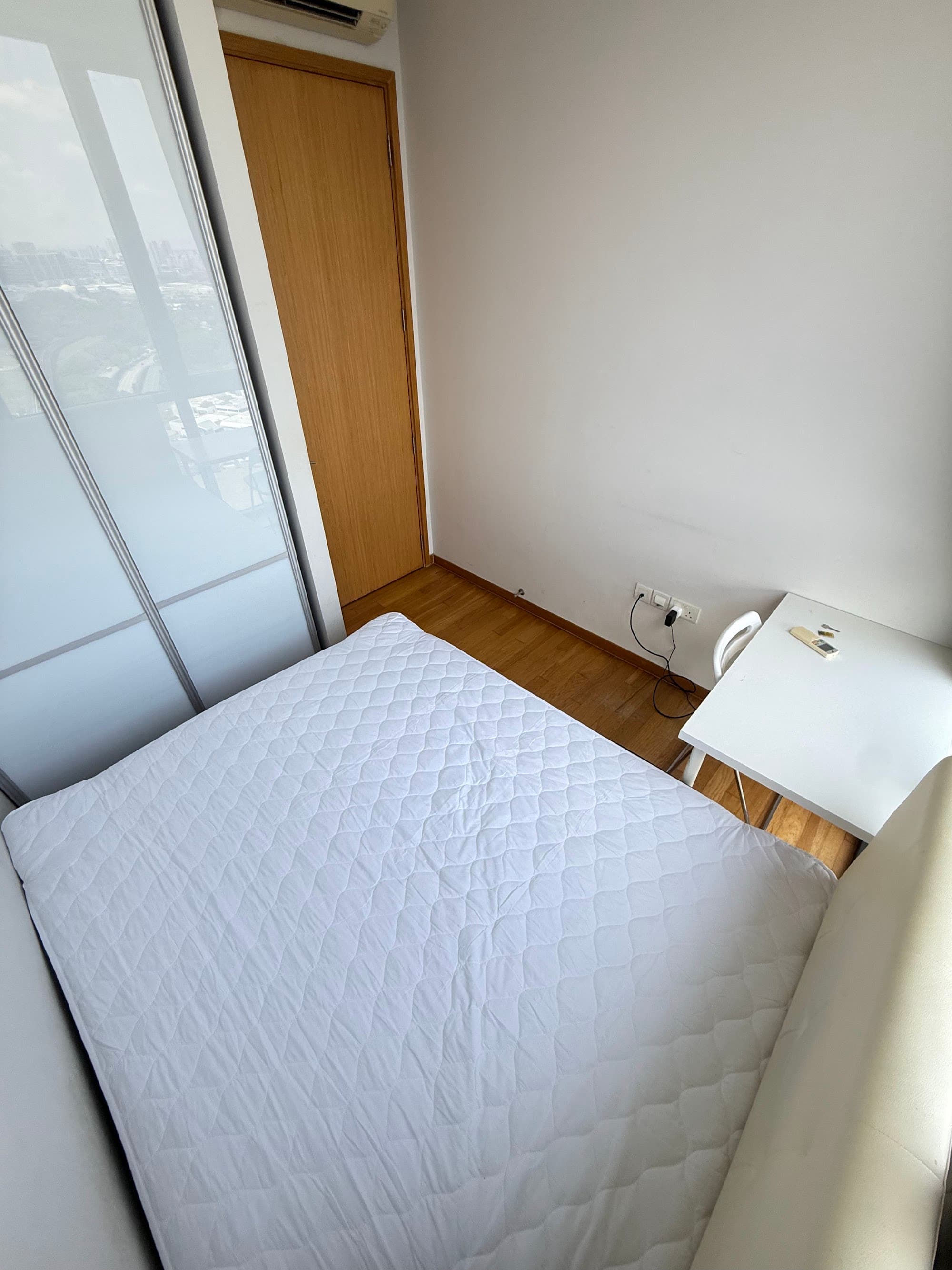普通房 1 · 男生 · 学生房源