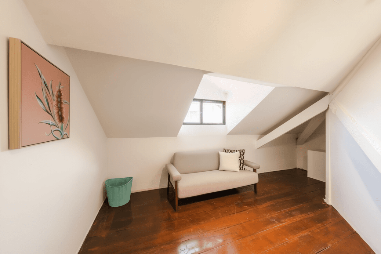 Master Ensuite Room 2