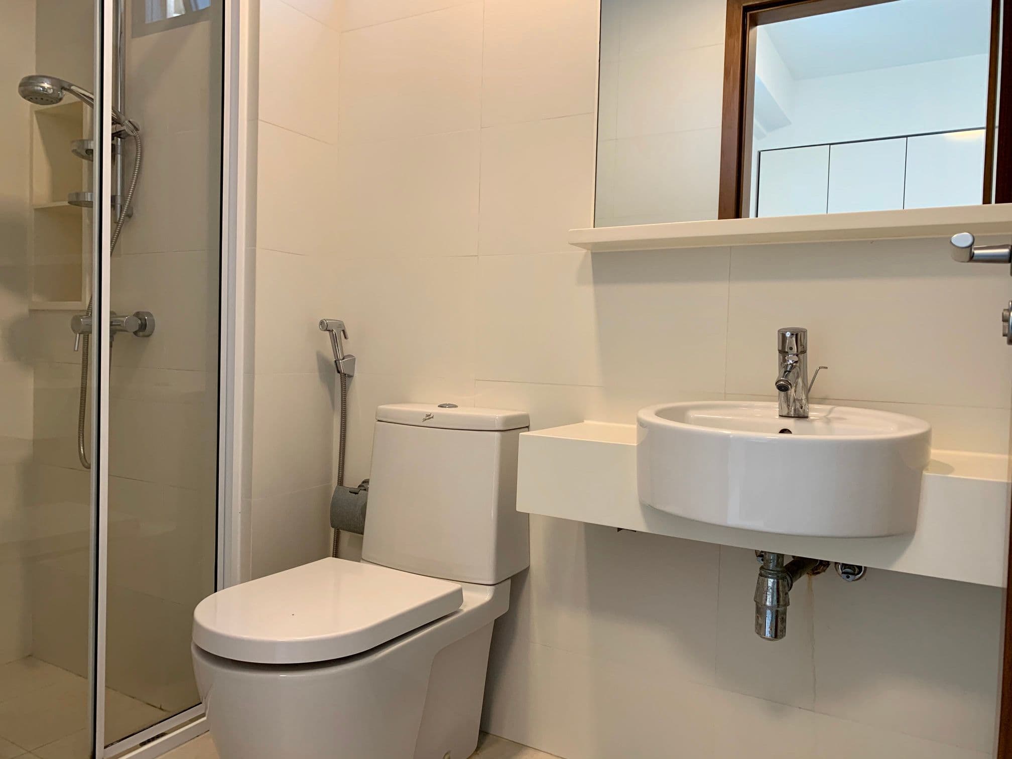 Master Ensuite 3