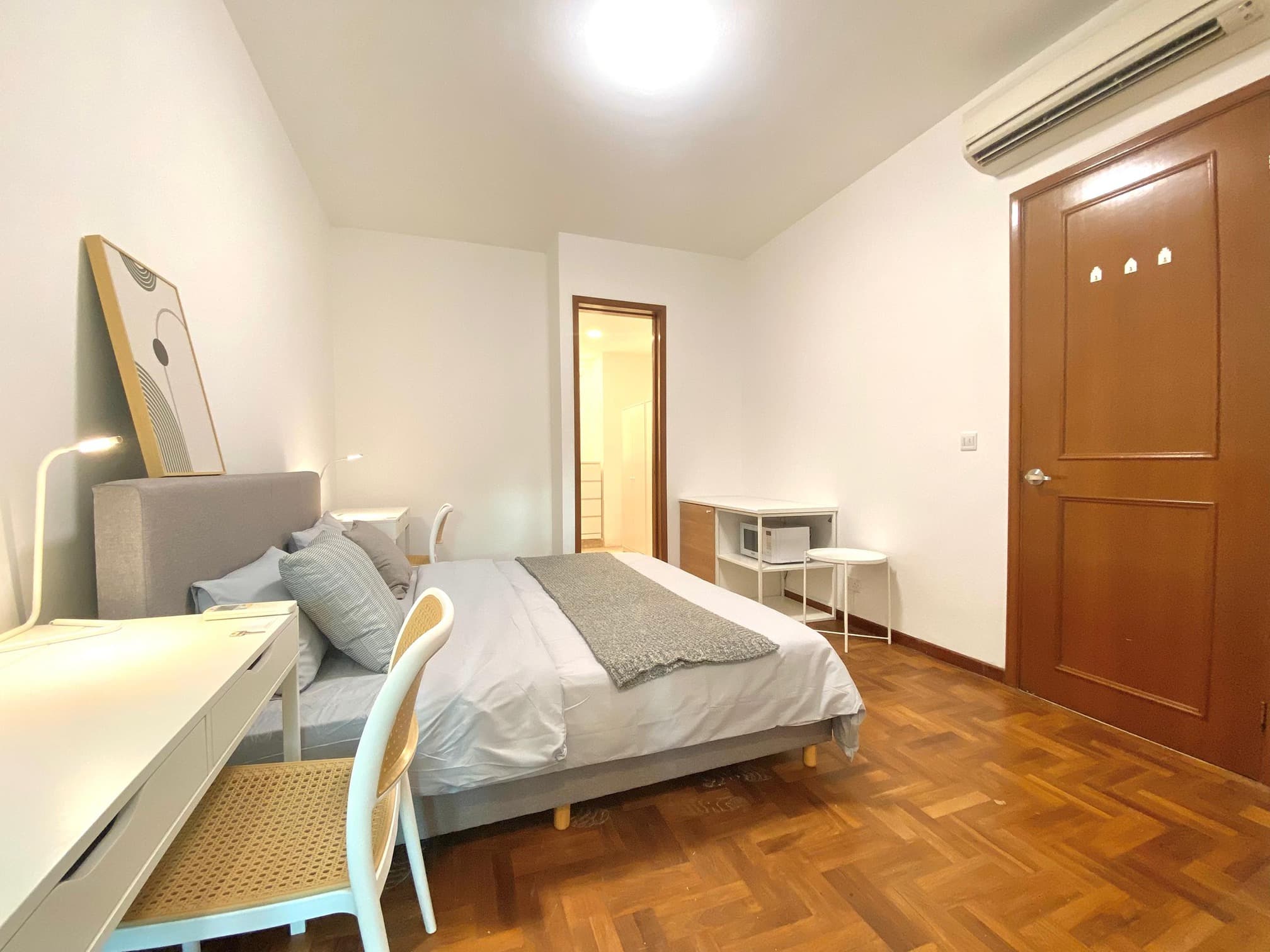 Master Ensuite 3