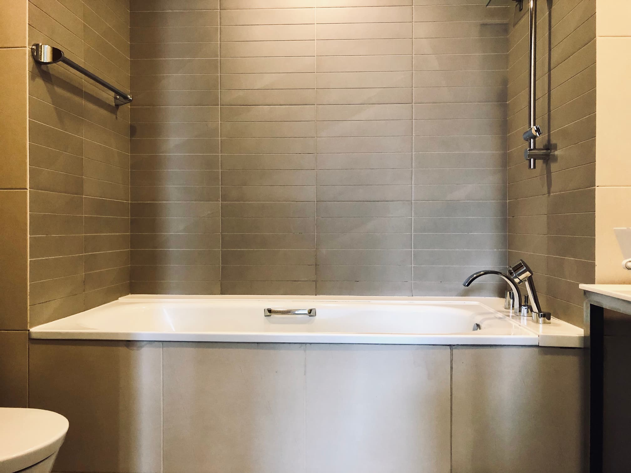 Master Ensuite 4